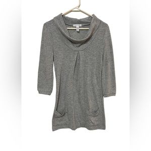 AMBIANCE APPAREL GRAY COWL NECK TUNIC SIZE M FRONT POCKETS